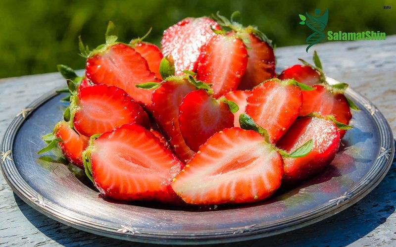 خواص توت فرنگی برای غلظت خون_6