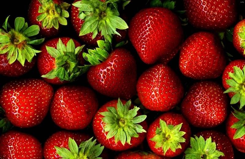 خواص توت فرنگی گرم است یا سرد_1