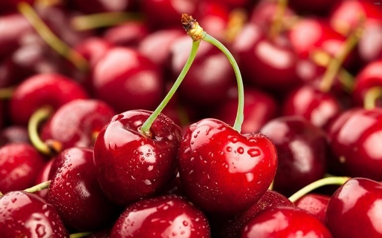 خواص خوردن گیلاس برای پوست_10
