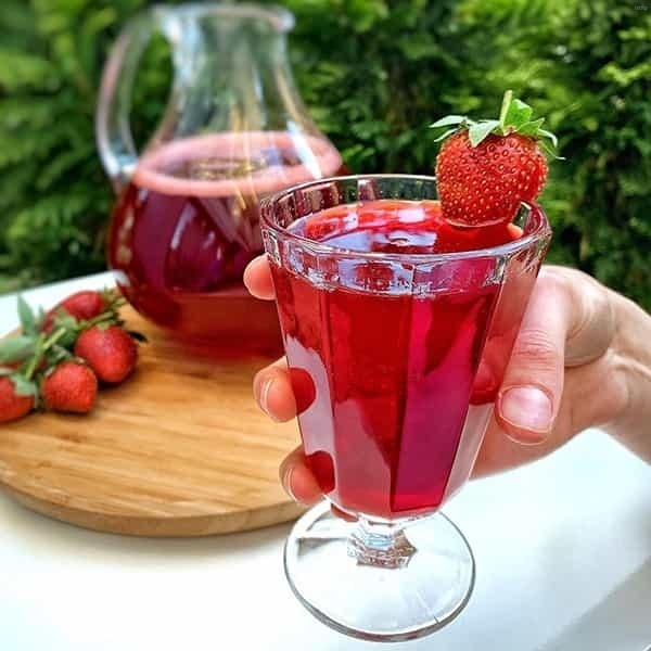 خواص شربت توت فرنگی خانگی_1