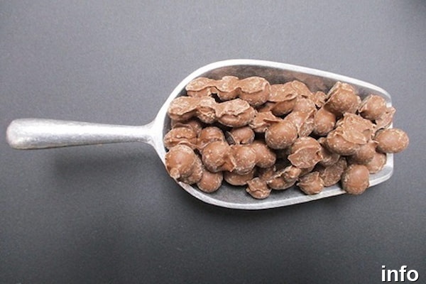بادام زمینی روکش دار شکلاتی_5
